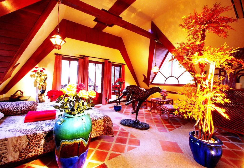 Coco Palace Resort Nai Harn Cameră foto