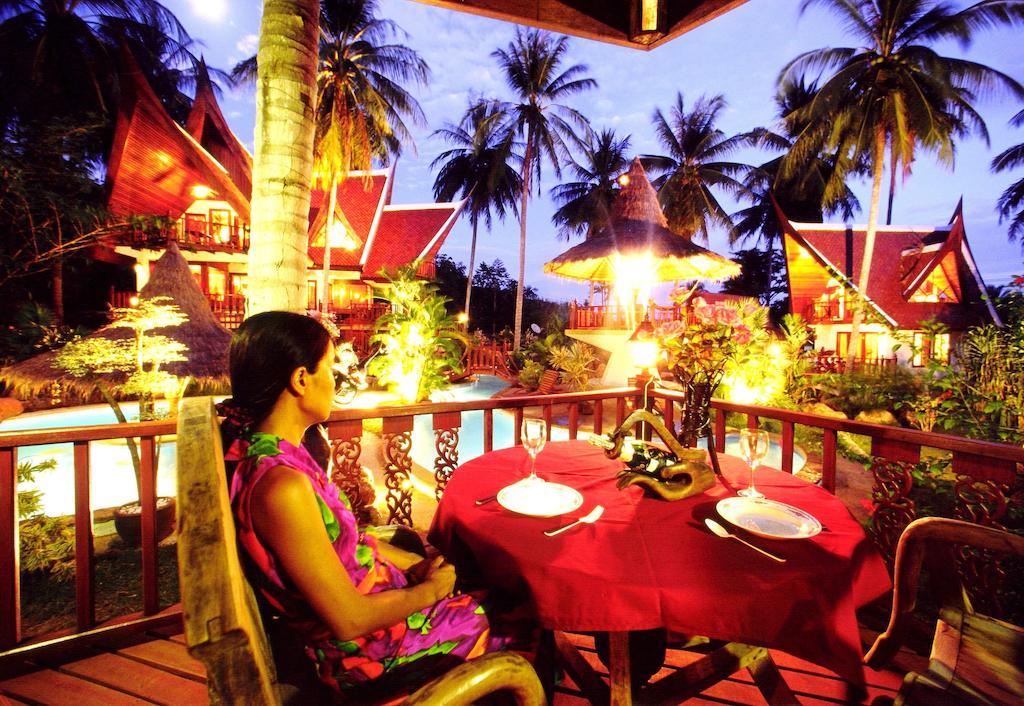 Coco Palace Resort Nai Harn Cameră foto