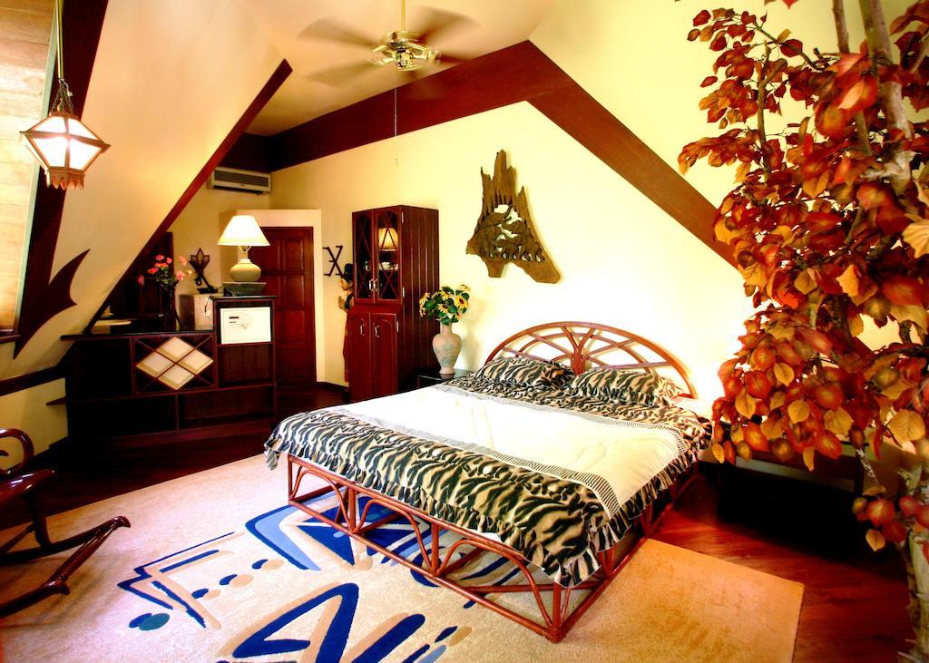 Coco Palace Resort Nai Harn Cameră foto