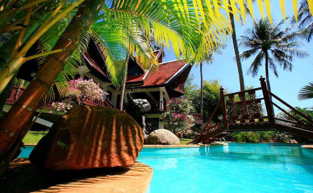 Coco Palace Resort Nai Harn Exterior foto